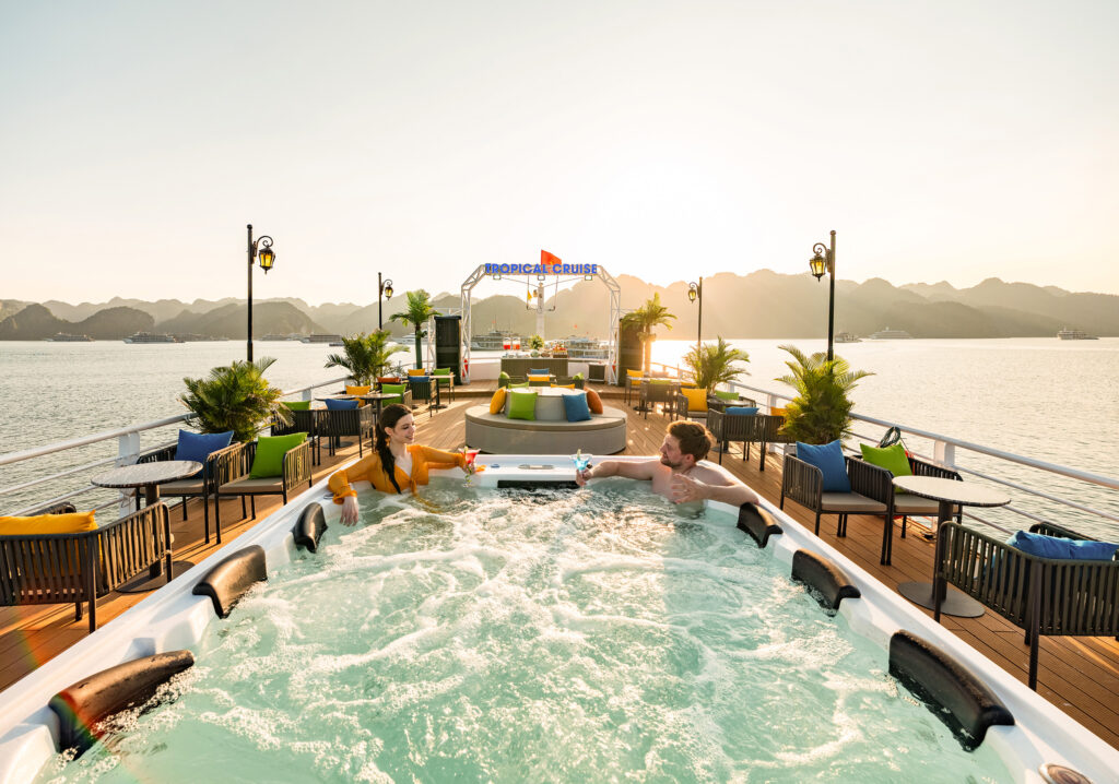 Tropical Cruise Jacuzzi top deck